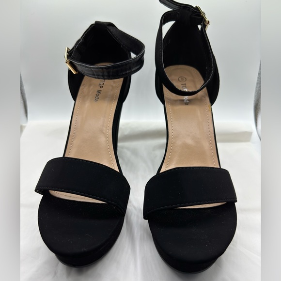 Top Moda: Black Wedge Suede OpenToe Sandals ( Size 9 ) - Picture 2 of 4